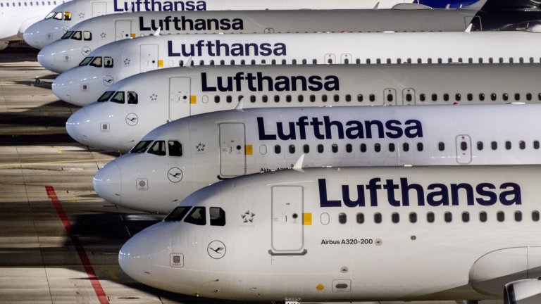 Очакват ли се проблеми за пътуващите: Lufthansa назначава само 10 000 нови служители през 2025 г.