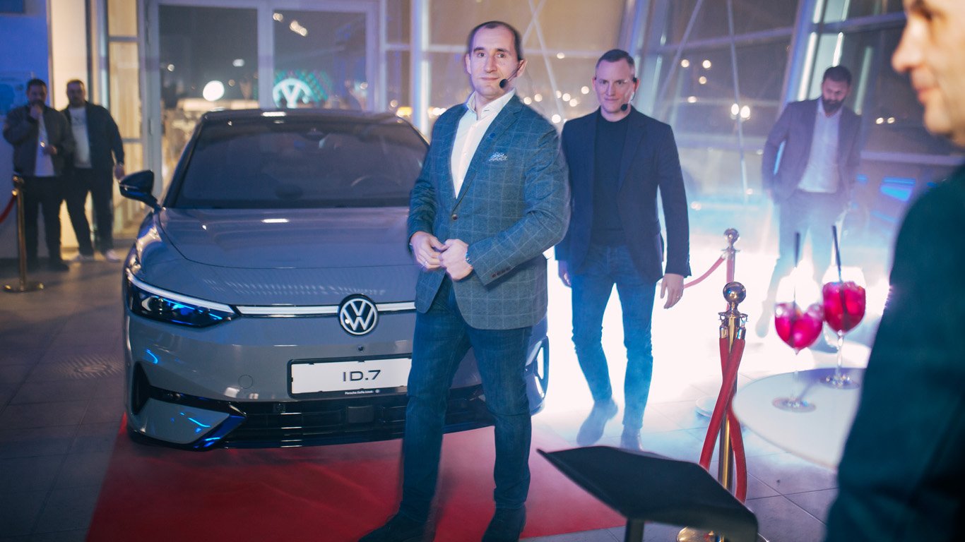 Нестор Несторов - бранд мениджър на Volkswagen за България, представи новия ID.7