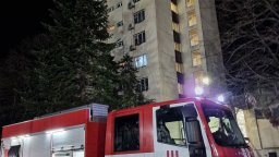 Неизгасена цигара е причината за пожара в психодиспансера в Бургас?