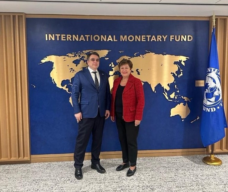 Асен Василев с управляващия директор на Международния валутен фонд Кристалина Георгиева