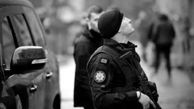 НСО показа как e охраняван Росен Желязков в Киев (снимки)