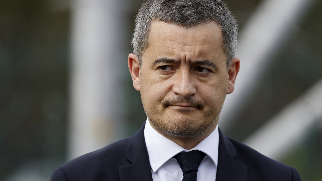 Френският вътрешен министър няма да бъде обвинен в изнасилване