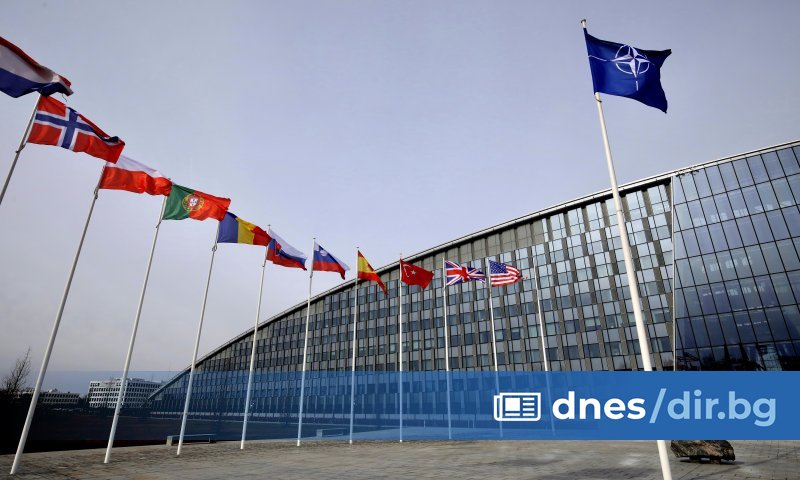 Попитан защо ЕС поддържа все още високо числено присъствие на