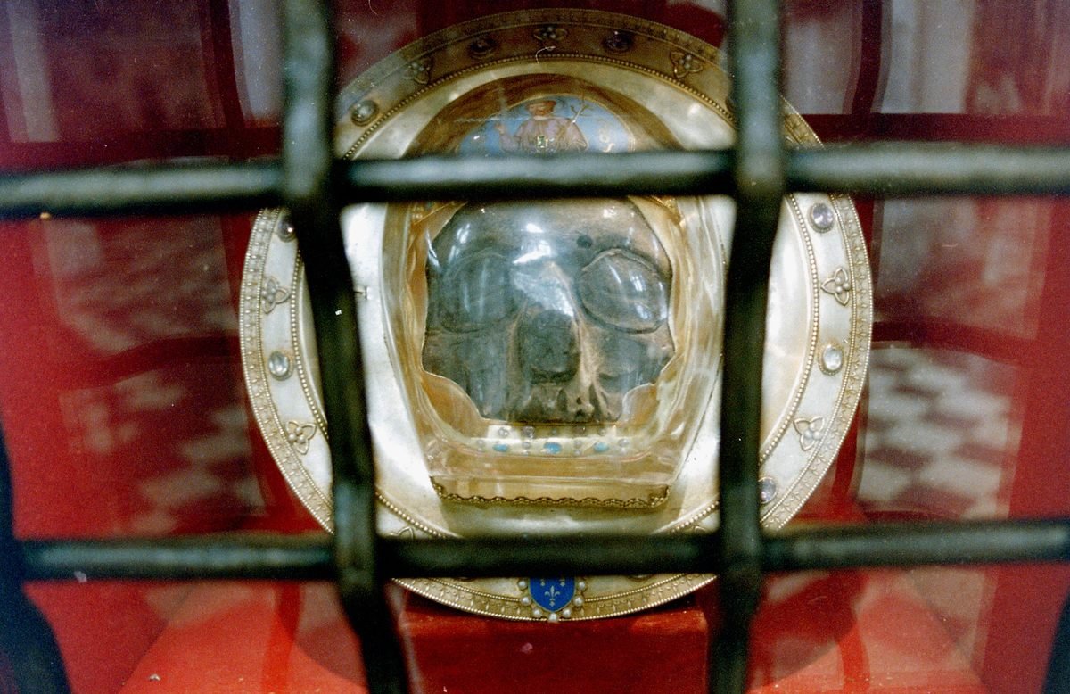  Отрязаната глава на Йоан Кръстител  все още може да се види в римската базилика 