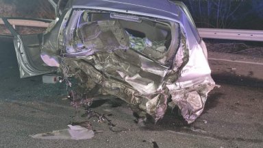 Пиян шофьор помете кола на пътя  Пазарджик-Пловдив, има загинал
