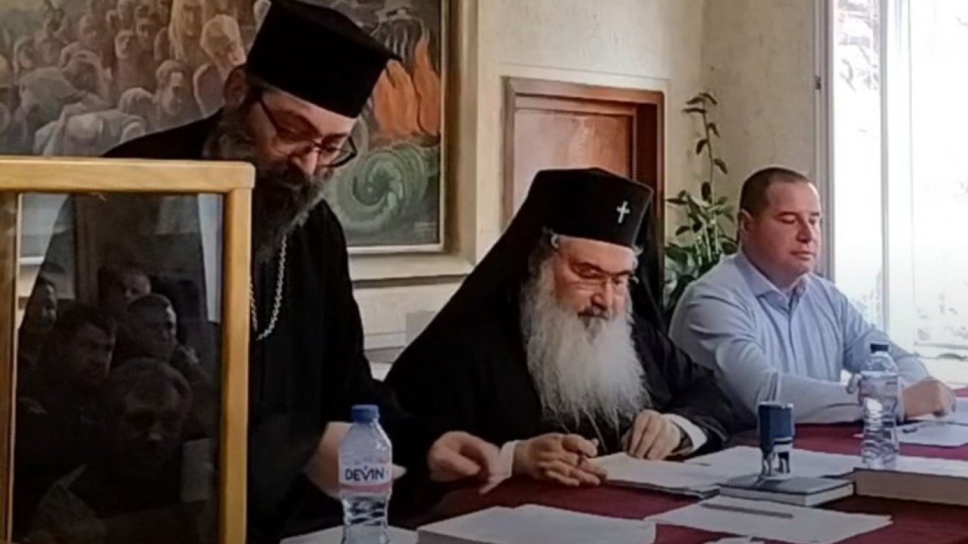 Епископите Йеротей и Михаил са кандидатите за Сливенски митрополит