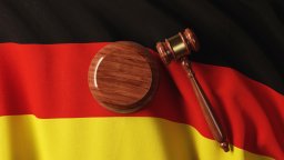 Бундестагът намали наполовина минималната присъда за разпространение на детско порно