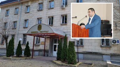 Ешрефов е привлечен като обвиняем за това че в периода