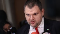 Пеевски за меморандума на ПП-ДБ: Някой иска да си делне държавата по много екзотичен начин