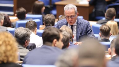 Спорове предизвика проектът на решение предложен от Атанас Атанасов Кирил