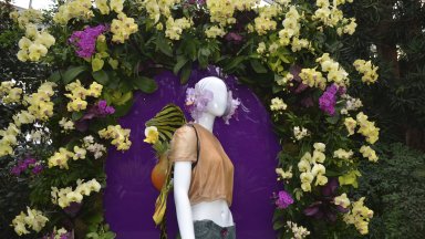 Цветя и мода се смесиха в Ботаническата градина в Ню Йорк