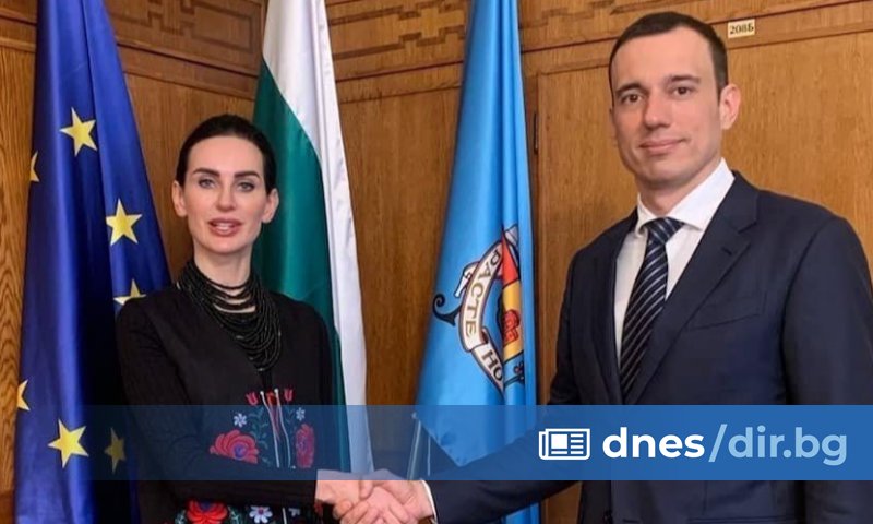 На срещата си с Н. Пр. Олеся Илашчук, посланик на