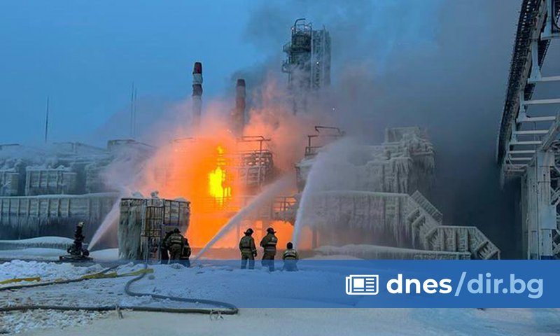 Източникът заяви, че атаката е предизвикала голям пожар в завода