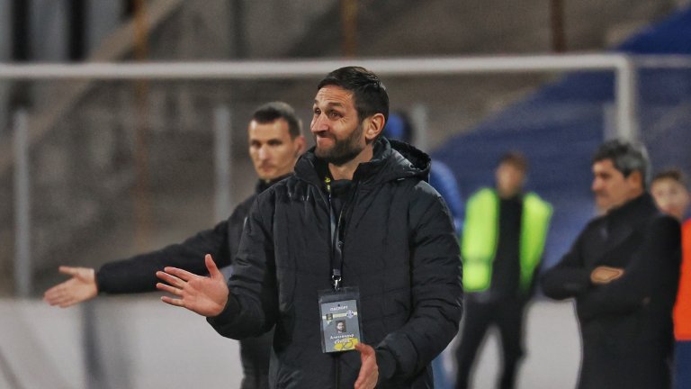 Любопитен дебют: Синът на Александър Тунчев се появи в игра пред погледа му, но с екип на противника