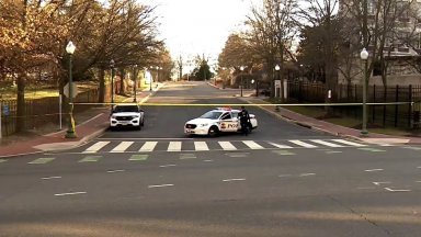 Мъжът е бил отведен в болница в района след като