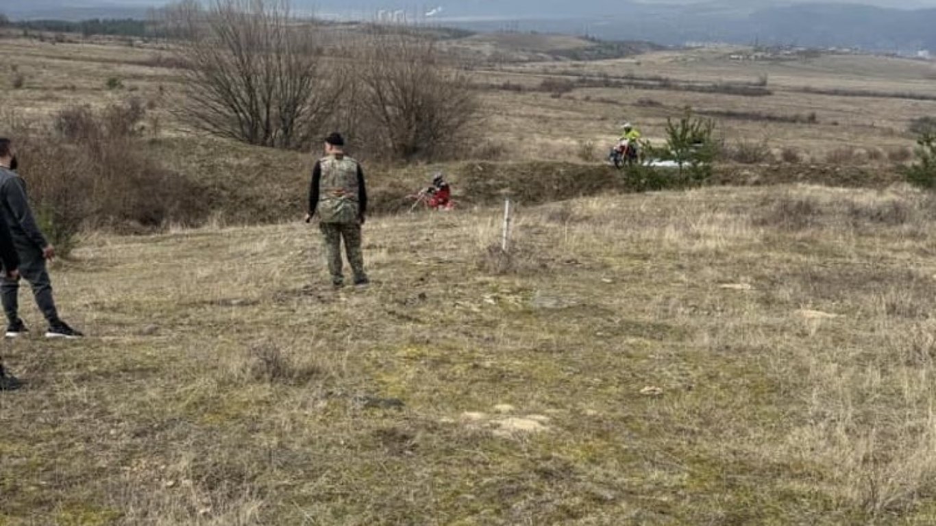Полицията прекратява търсенето на терен на 17-годишната Ивана от Дупница