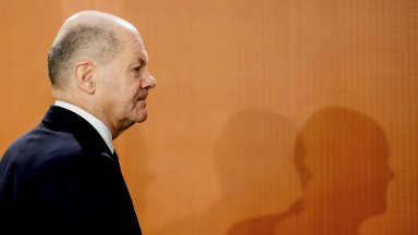 Предвидена е среща със студенти в университета Тунцзи и посещение