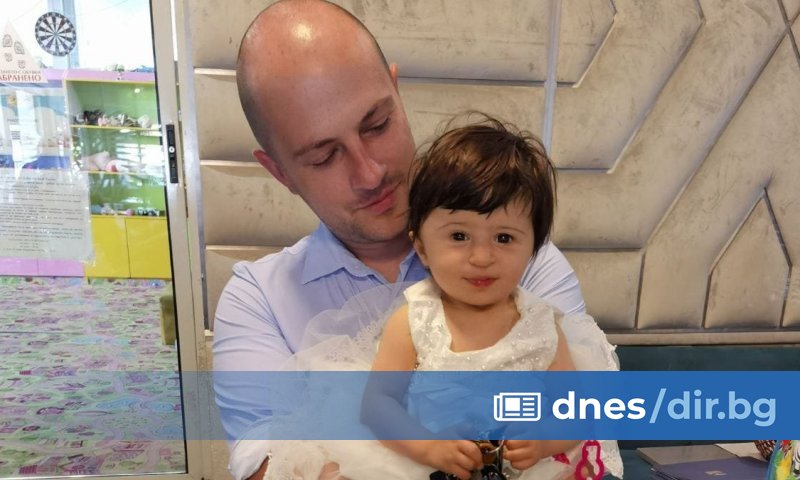 Източници на Dir.bg разкриха, че самолетът, който кацна на Летище