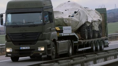 Украйна настоява от септември за максимално спешно извозване на българските БТР-и