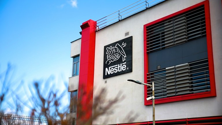 Банда "шокохолици" открадна 12-тонна пратка с "КитКат" на път за Полша