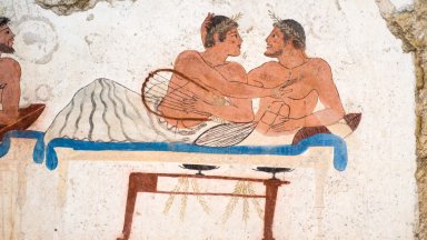 Една древна гръцка история и революцията на еднополовите бракове променят туризма