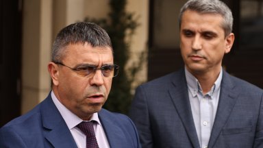 Захариев беше задържан снощи в района на Боянските гробища без