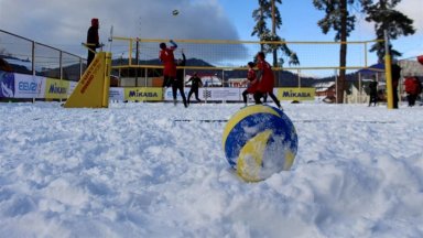 България с историческа победа на Европейското по снежен волейбол