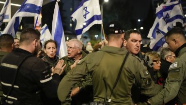 Всички снимки В центъра на Тел Авив демонстрантите настояха за