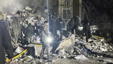Тежка нощ в Одеса, Украйна свали 35 бойни дрона на Русия и отвърна с обстрел в Курска област