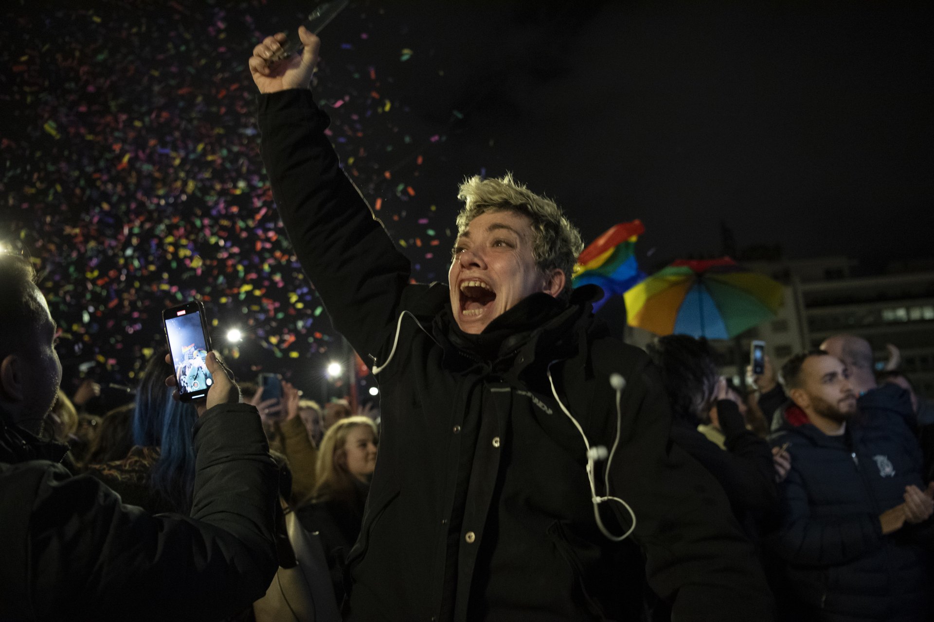 Поддръжници на еднополовите бракове на митинг в Атина на 15 февруари 2024 г.