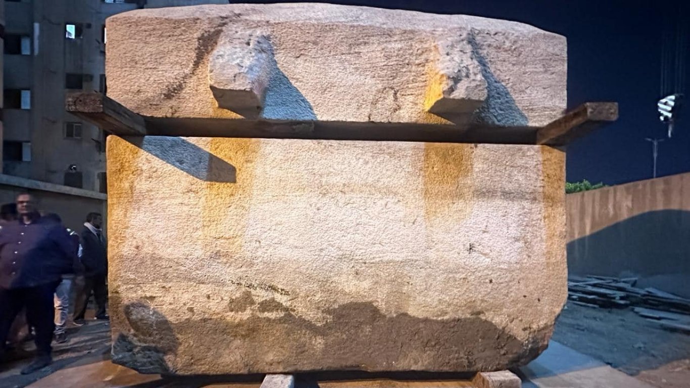 При строеж край Нил откриха каменен саркофаг отпреди три хилядолетия