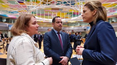 Министър Стоянов запозна австрийския си колега Герхард Карнер с предприетите