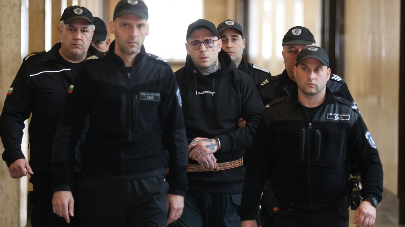Съдът заличи от свидетелите мистериозната жена по делото "Семерджиев" (снимки)