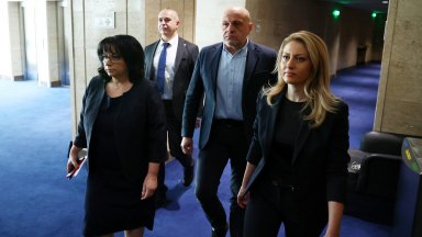 Той обаче успокои че няма в момента открито противоречие по