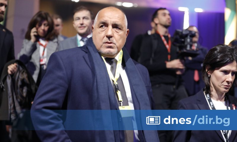 Денков дойде, хвърли си оставката и си заминаха с кабинета,