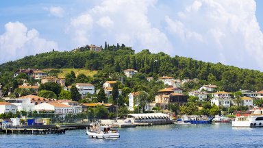 Инфлацията в Турция се оказва позитив за туристическия сезон на Гърция