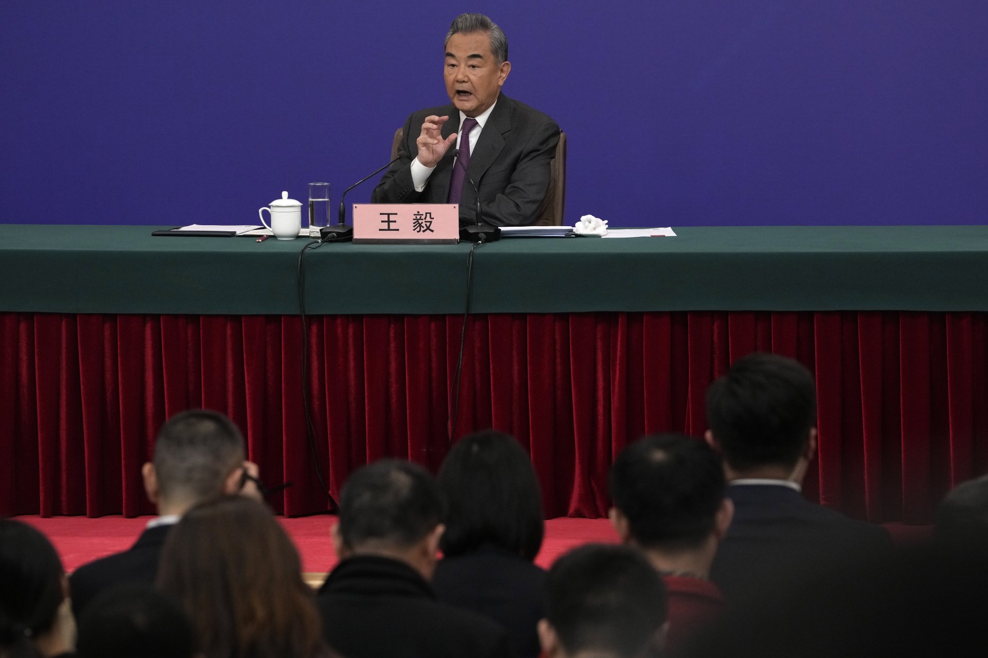 Китайският външен министър Ван И говори днес на пресконференция в кулоарите на Общокитайското събрание на народните представители
