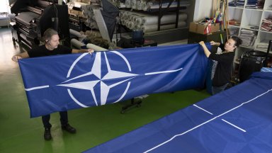 Белгия разследва служители на НАТО за корупция при доставка на боеприпаси и дронове