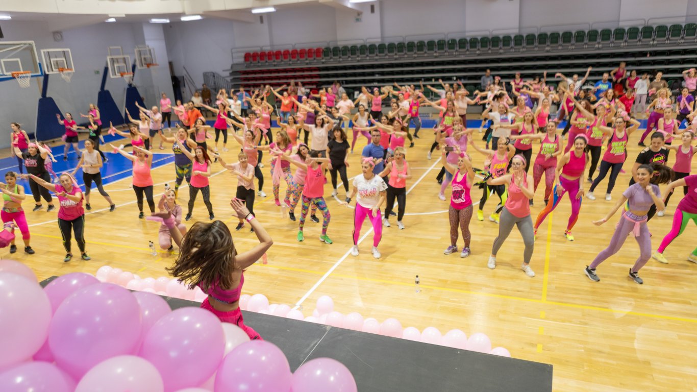 Party in Pink Zumbathon събра над 20 хил. лв. в дарения в подкрепа на фондация „Нана Гладуиш – Една от 8“
