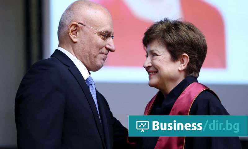 Dimitar Radev présente la candidature de Kristalina Georgieva à un second mandat à la tête du Fonds monétaire international Dimitar Radev présente la candidature de Kristalina Georgieva à un second mandat à la tête du Fonds monétaire international