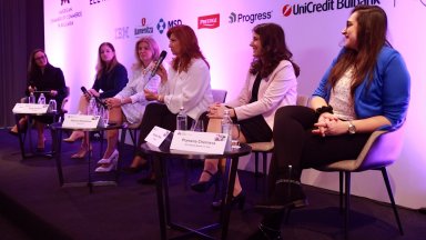 Снимка dir bg Днес празнуваме женинте които дават сила обединяват издигат