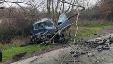 Инцидентът е станал днес малко преди 15 часа в пътната отсечка
