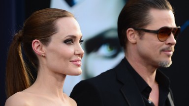 При какво условие Анджелина Джоли дава на Брад да вижда децата им? 