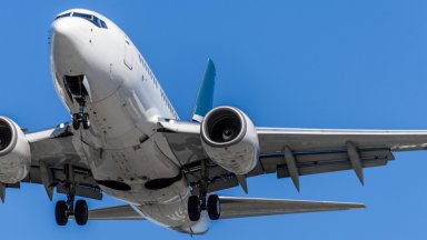 Boeing попадна в поредна турбуленция