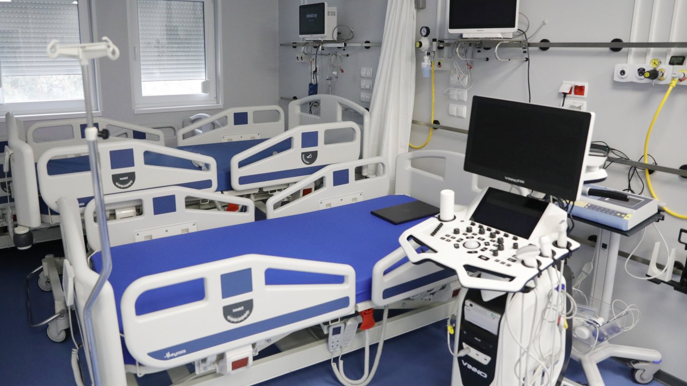 Русе е шестият град в страната с отделение по кардиохирургия (снимки)