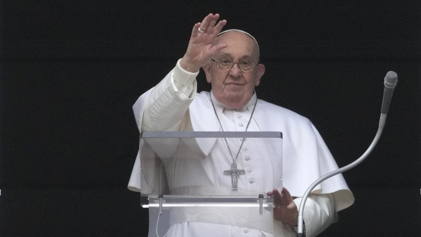 Киев привика посланика на Ватикана заради папския призив за бялото знаме
