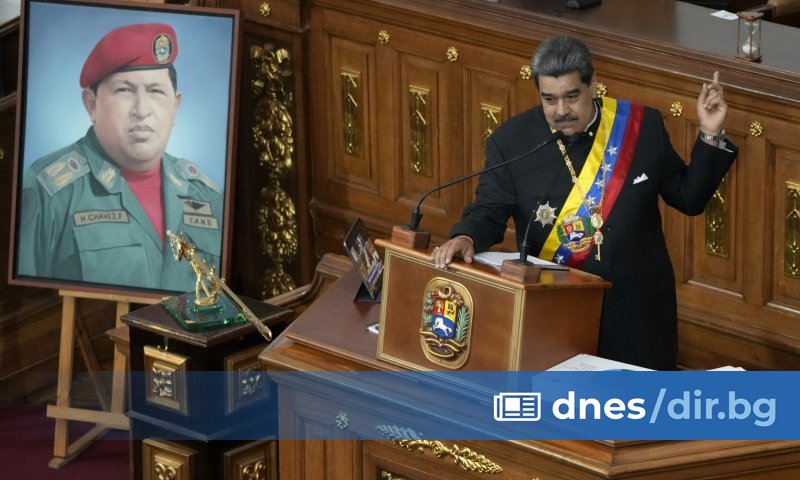 Мадуро наследи на поста през 2013 г. покойния Уго Чавес.