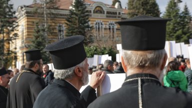 Обявилият гладна стачка отец: Йоан ще бъде новият патриарх, Николай ще остане "сив кардинал"