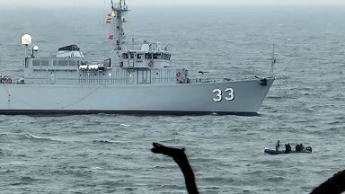 В момента на мястото е противоминен кораб на Военноморските сили