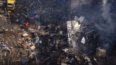 Двама загинали и 26 ранени при мощна експлозия в Китай (снимки)
